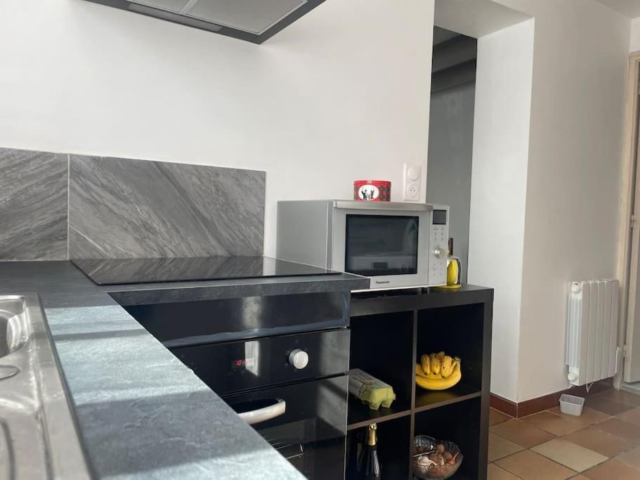 Charmante Maison, Coeur De Bourg Bazouges-la-Perouse Екстер'єр фото