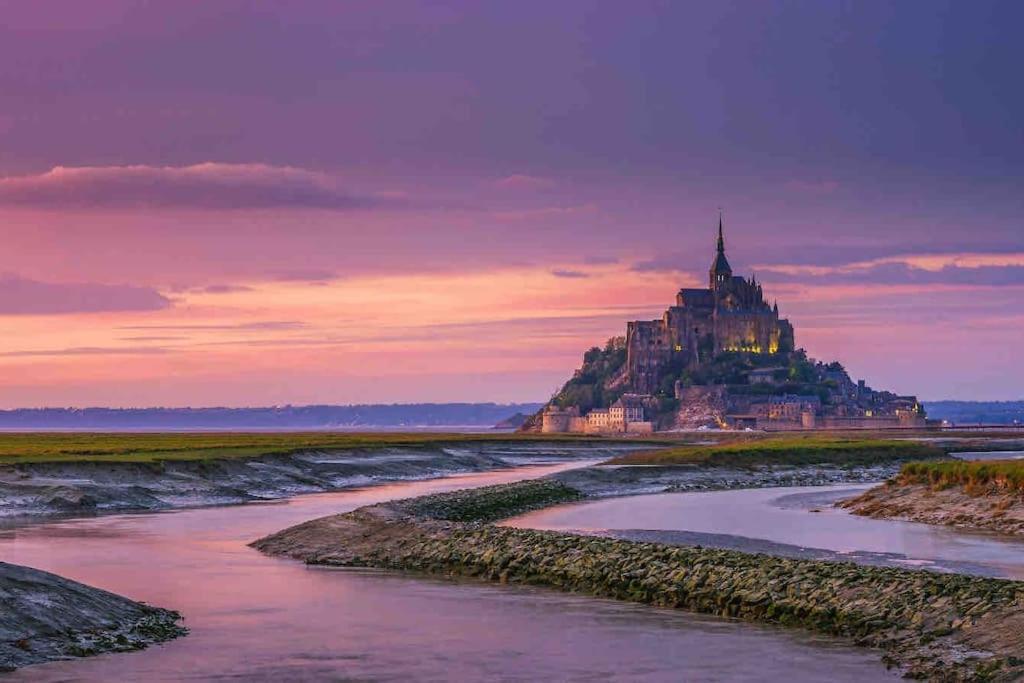 Charmante Maison, Coeur De Bourg Bazouges-la-Perouse Екстер'єр фото