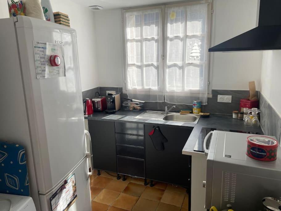 Charmante Maison, Coeur De Bourg Bazouges-la-Perouse Екстер'єр фото